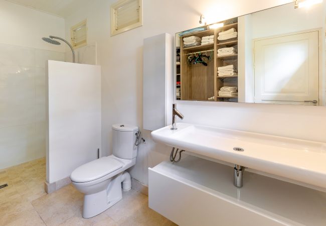 Villa in Le François - House Cerisier Holidreamrentals 1 bedroom - direct access to the sea Villa in Le François - House Cerisier Holidreamrentals 1 bedroom - direct access to the sea