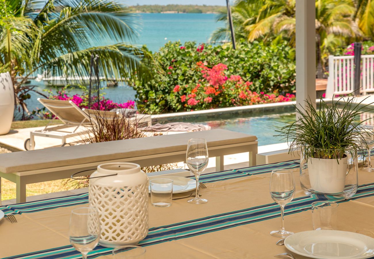 Terrasse Villa Cerisier, villa de luxe en Martinique à Le François Terrasse de la Villa Cerisier, villa de luxe en Martinique à Le François