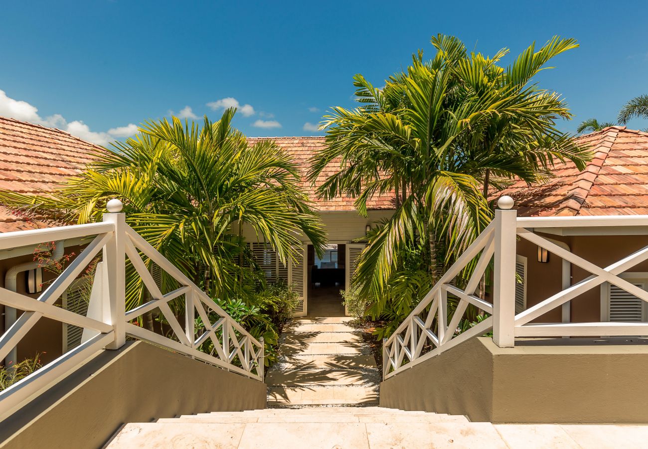 Extérieur de la Villa Cerisier, villa en Martinique à Le François Extérieur de la Villa Cerisier, villa de luxe en Martinique à Le François
