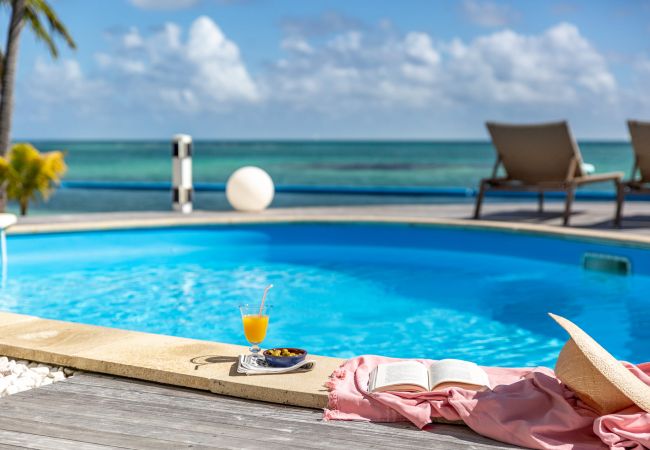 Villa à Saint-François - Villa Marine sur la plage du lagon & à deux pas du golf Villa à Saint-François - Villa Marine sur la plage du lagon & à deux pas du golf