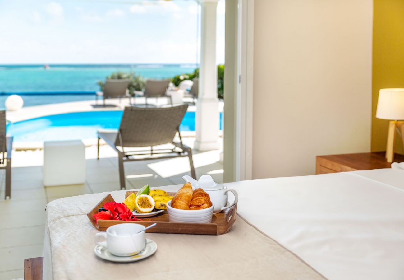 Chambre Villa Marine, villa de luxe en Guadeloupe à Saint-François Chambre Villa Marine, villa de luxe en Guadeloupe à Saint-François