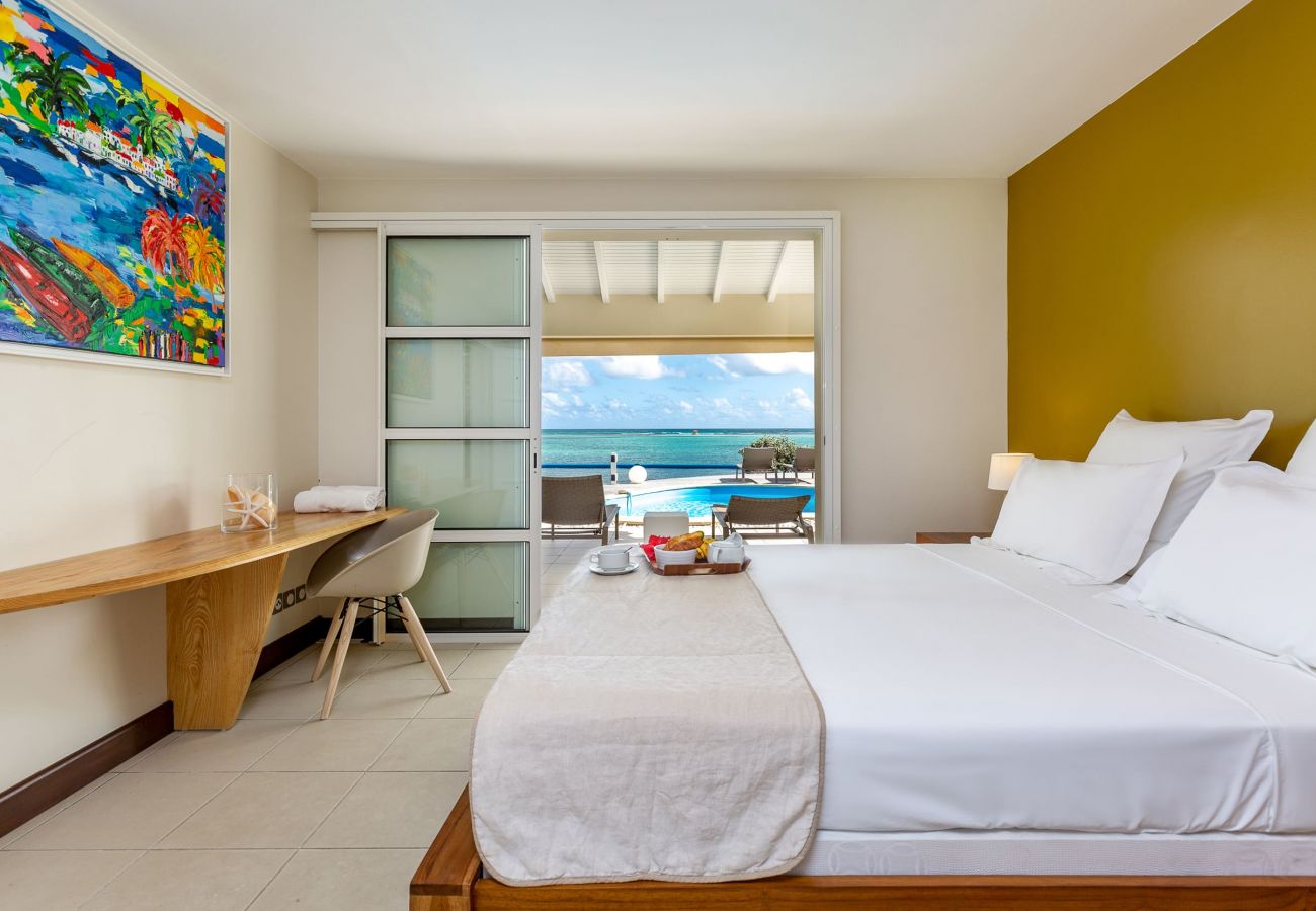 Chambre Villa Marine, villa de luxe en Guadeloupe à Saint-François Chambre Villa Marine, villa de luxe en Guadeloupe à Saint-François