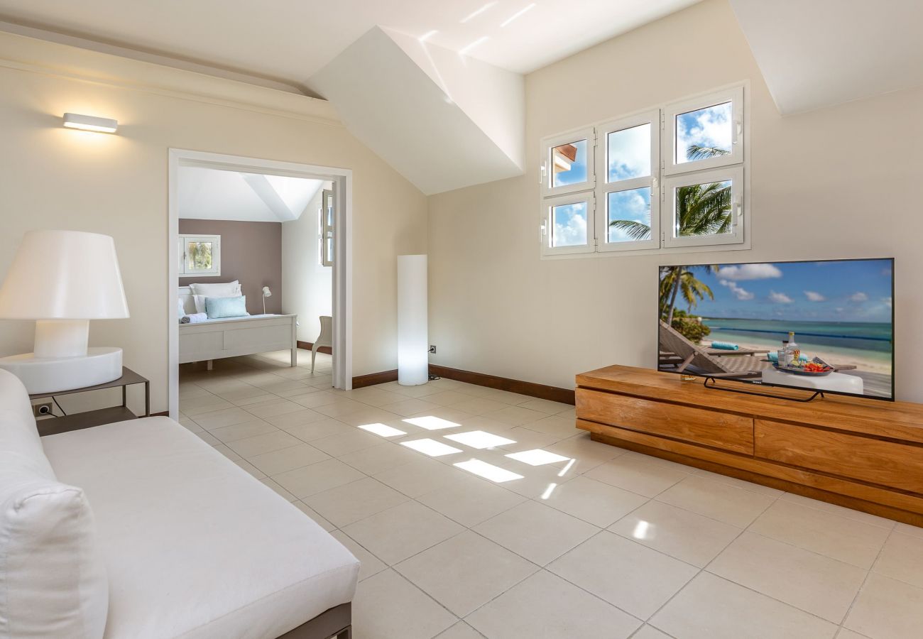 Salon Villa Marine, villa de luxe en Guadeloupe à Saint-François Salon Villa Marine, villa de luxe en Guadeloupe à Saint-François