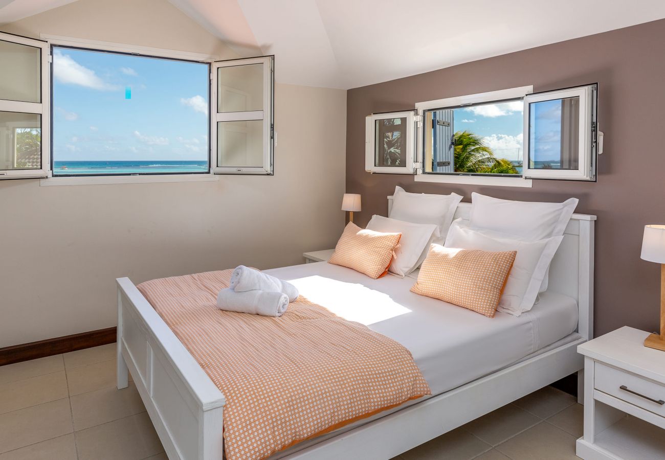 Chambre Villa Marine, villa de luxe en Guadeloupe à Saint-François Chambre Villa Marine, villa de luxe en Guadeloupe à Saint-François