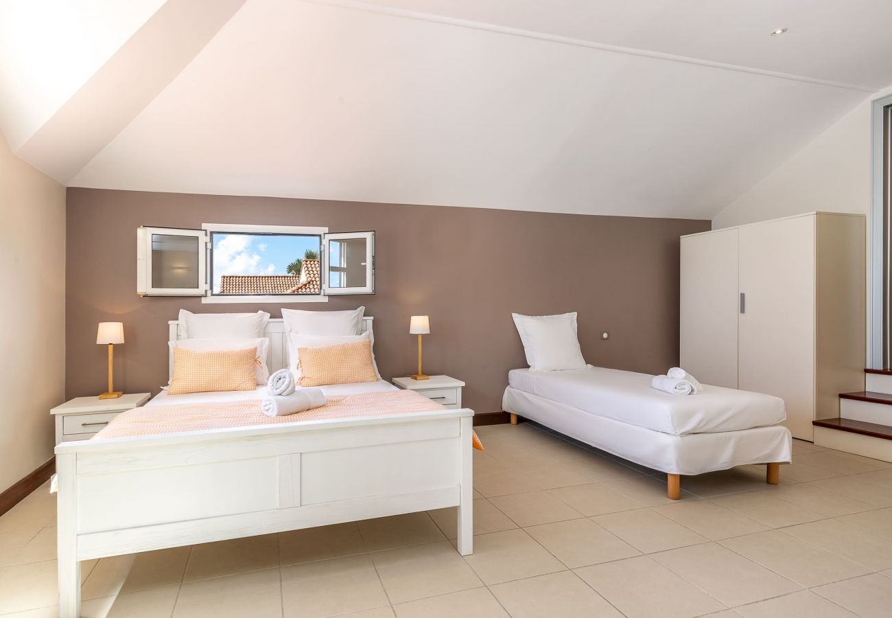 Chambre Villa Marine, villa de luxe en Guadeloupe à Saint-François Chambre Villa Marine, villa de luxe en Guadeloupe à Saint-François