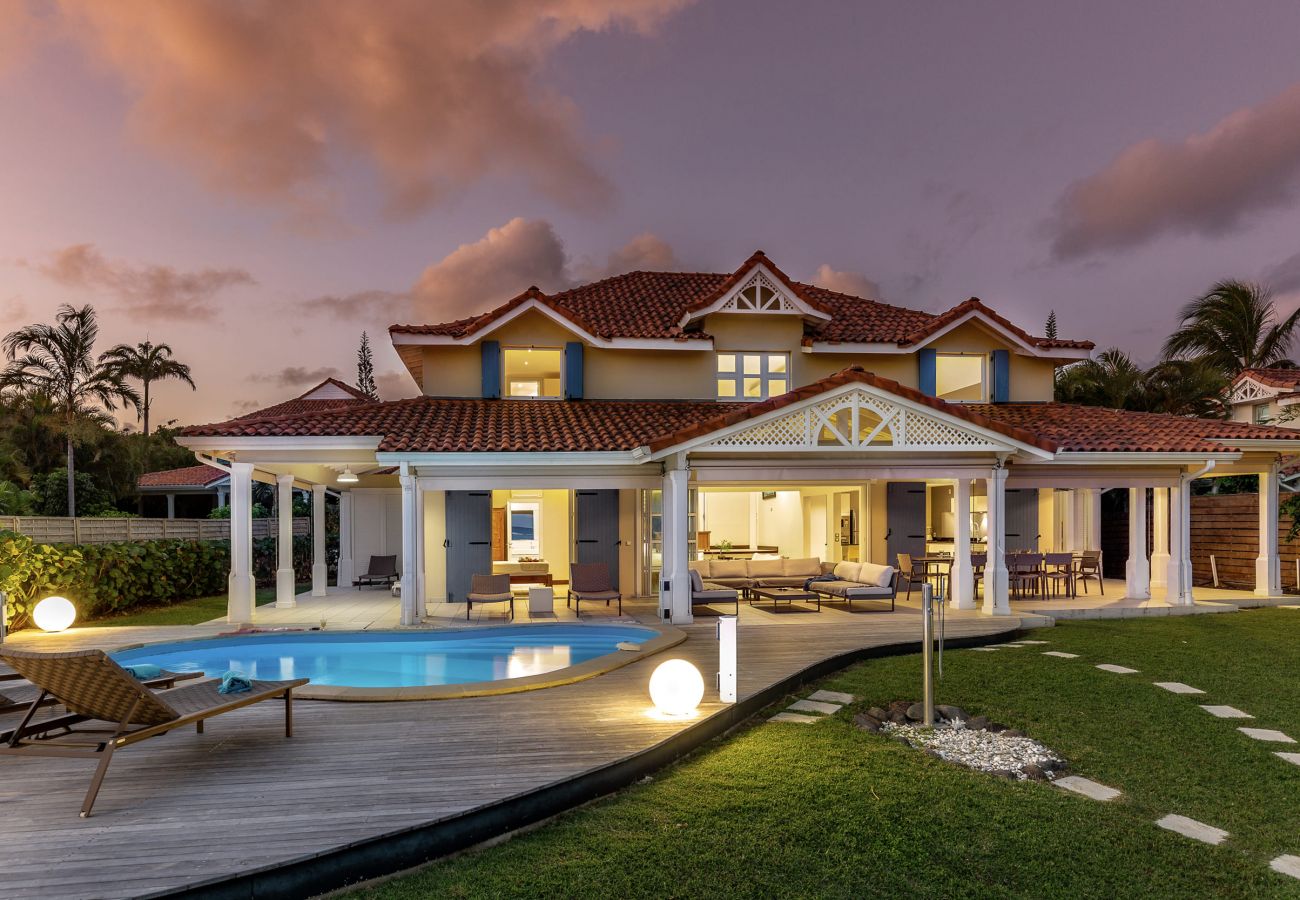 Façade, Villa Marine, villa de luxe en Guadeloupe à Saint-François Façade, Villa Marine, villa de luxe en Guadeloupe à Saint-François
