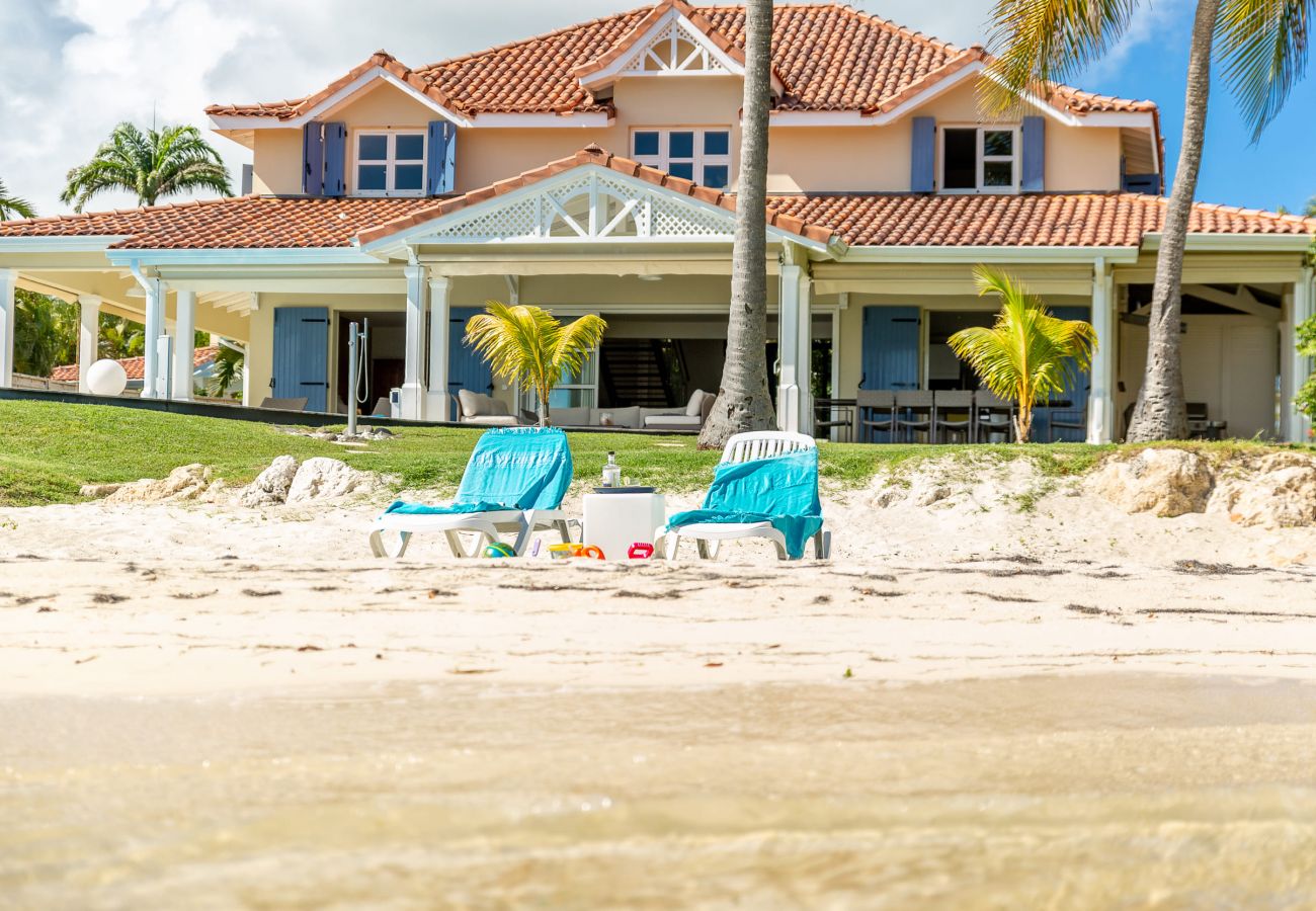 Vue Villa Marine, villa de luxe en Guadeloupe à Saint-François Vue Villa Marine, villa de luxe en Guadeloupe à Saint-François