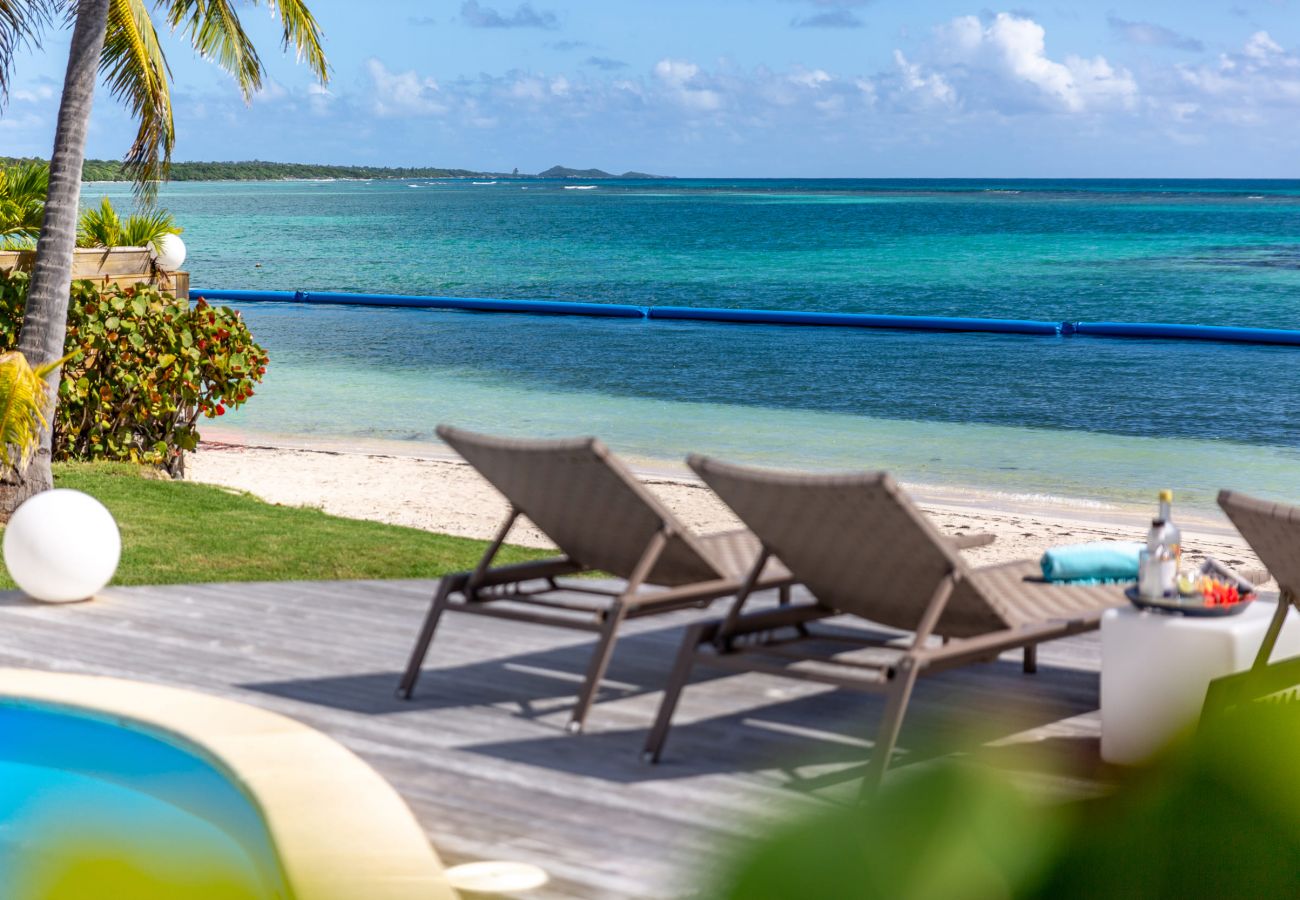 Vue Villa Marine, villa de luxe en Guadeloupe à Saint-François Vue Villa Marine, villa de luxe en Guadeloupe à Saint-François