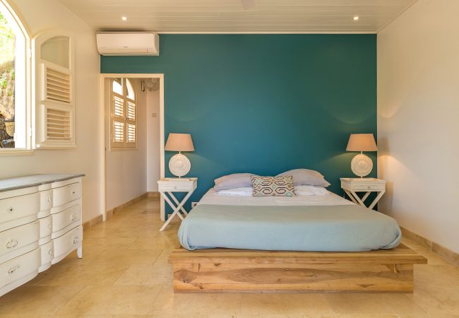 Villa à Le François - Hameau Cerisier - spacieux et calme, piscine & bord de mer à deux pas du lagon  Villa à Le François - Hameau Cerisier - spacieux et calme, piscine & bord de mer à deux pas du lagon